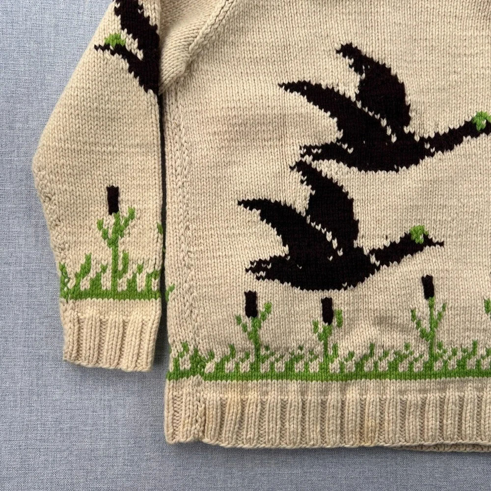 Vintage 60s Mary Maxim Cowichan Duck Hunting Wool Cardigan Men Medium Cream